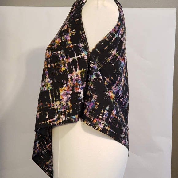 Silk asymmetric top in multi color abstract print - Picture 4 of 5